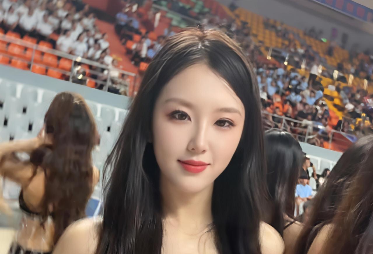 山西男篮啦啦队分享舞蹈日常：纯显摆，青春活力