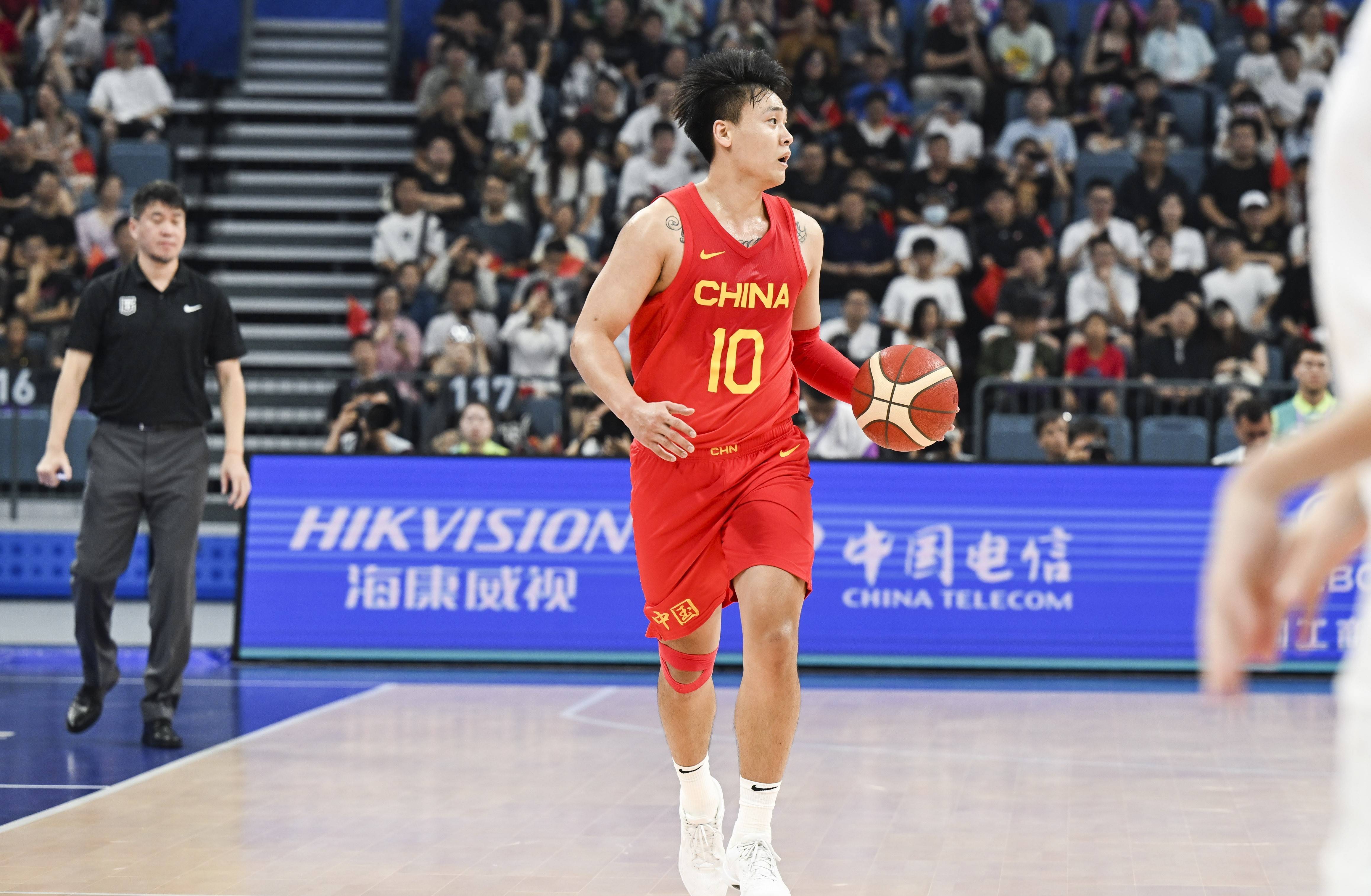 包含郭士强代理主帅期间1胜10负11月出战亚预赛的词条